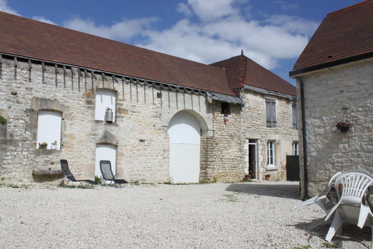 Charmante Maison Pierres 1768 Polisy Exterior foto